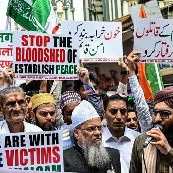 Kashmir Attack Kills Tourists and Raises India-Pakistan Tensions