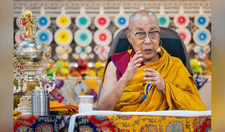 Dalai Lama Confirms Tibetan Reincarnation Tradition Will Continue